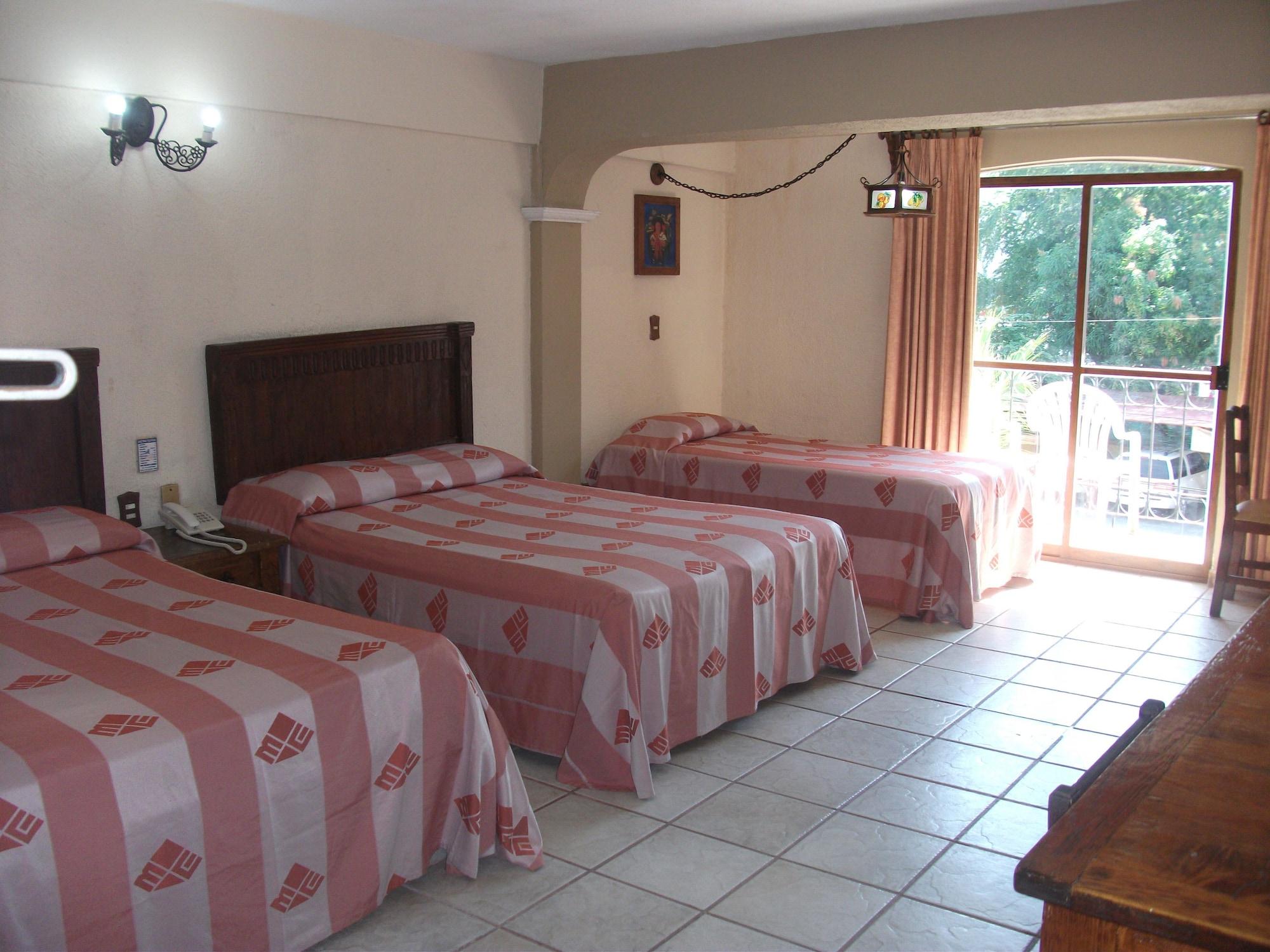 Hotel Hacienda Maria Eugenia Acapulco Bagian luar foto