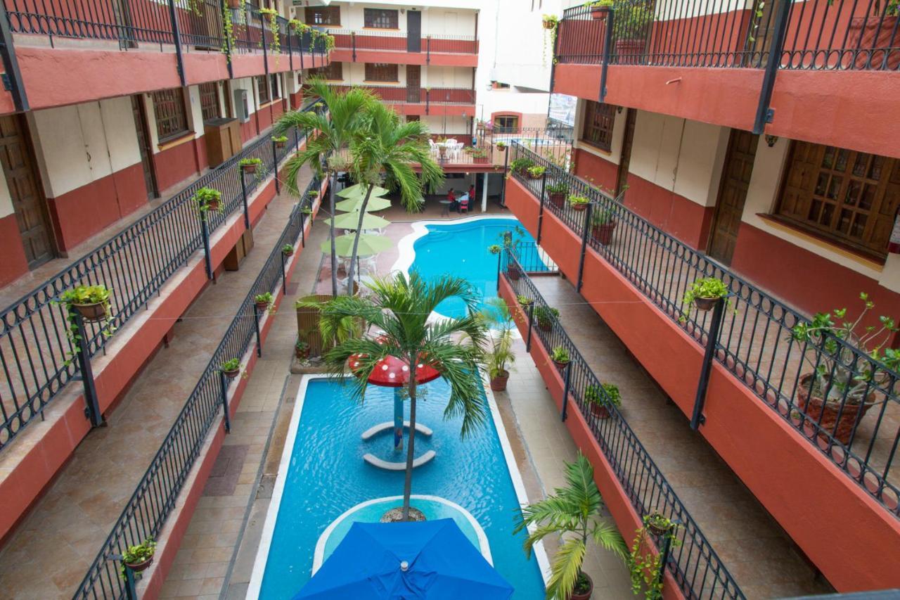 Hotel Hacienda Maria Eugenia Acapulco Bagian luar foto
