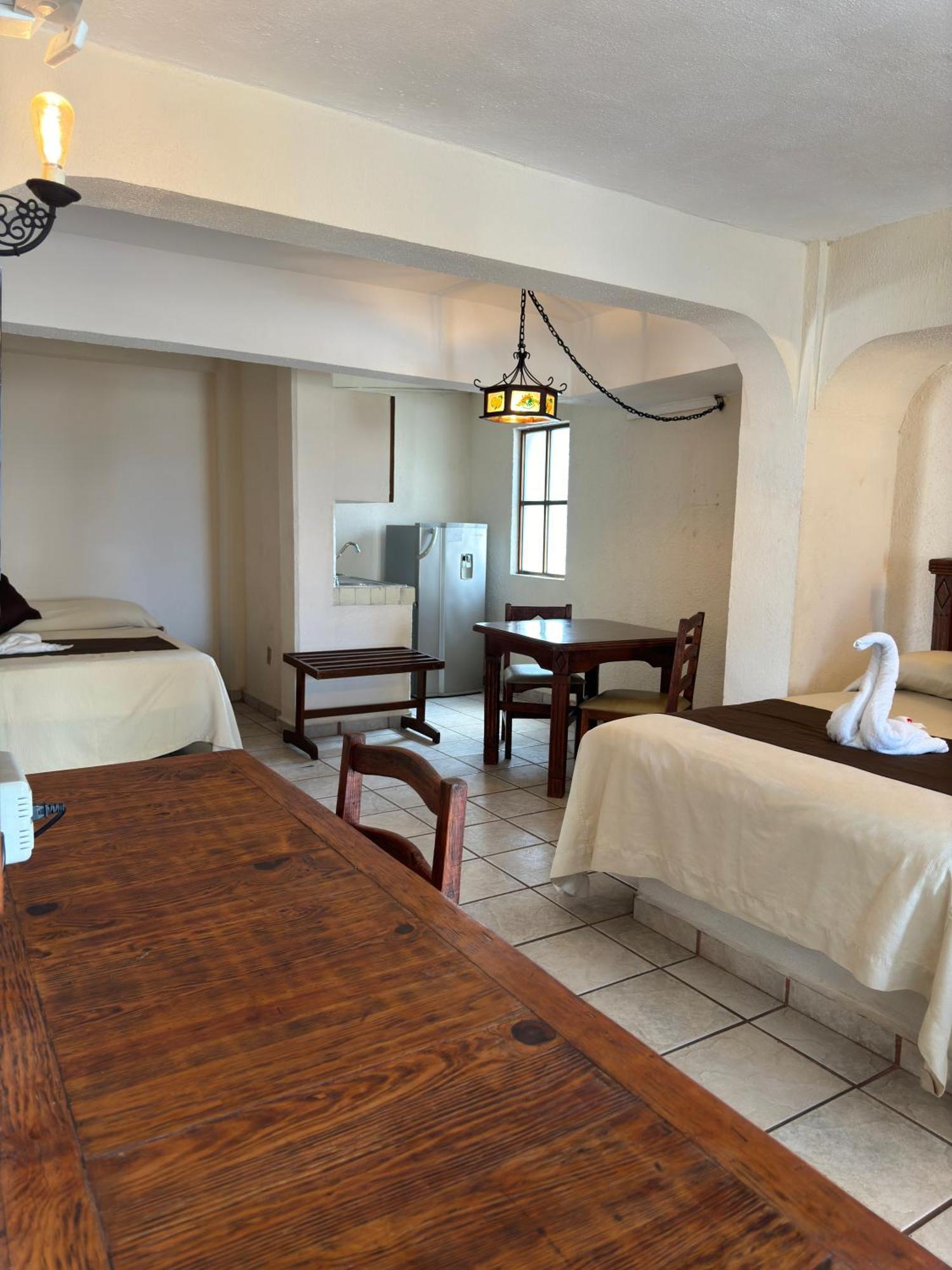 Hotel Hacienda Maria Eugenia Acapulco Bagian luar foto