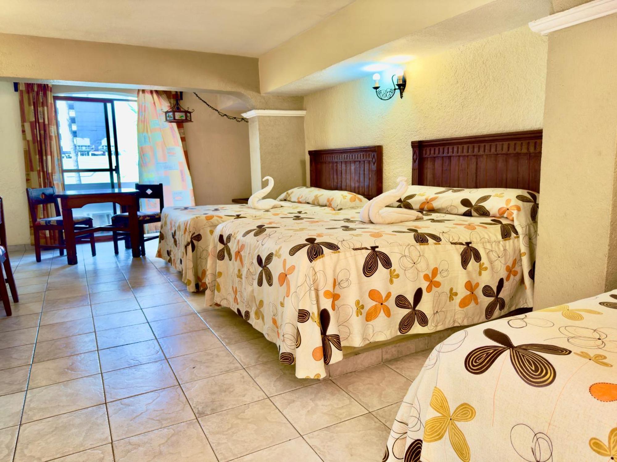 Hotel Hacienda Maria Eugenia Acapulco Bagian luar foto