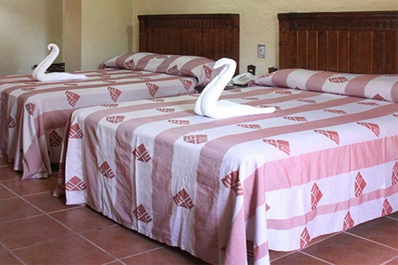 Hotel Hacienda Maria Eugenia Acapulco Bagian luar foto