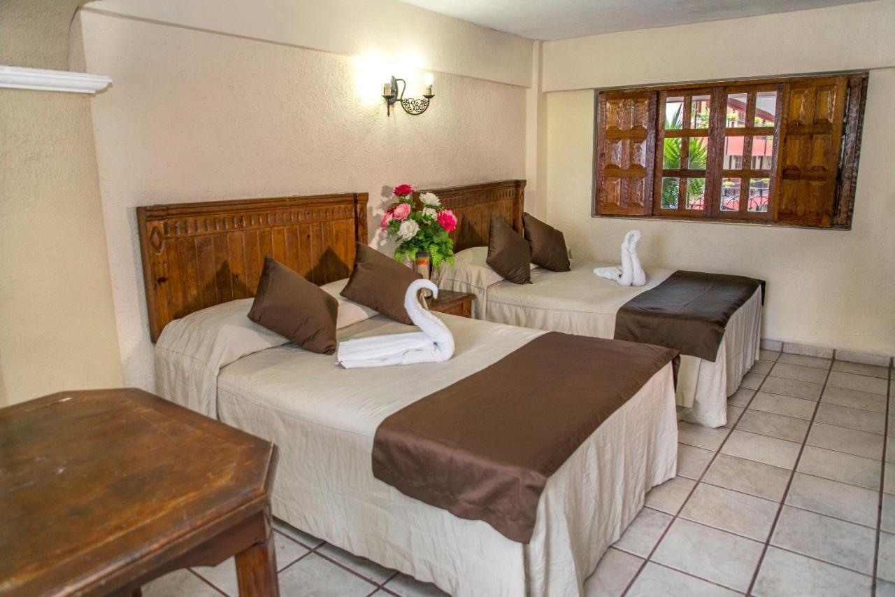Hotel Hacienda Maria Eugenia Acapulco Bagian luar foto